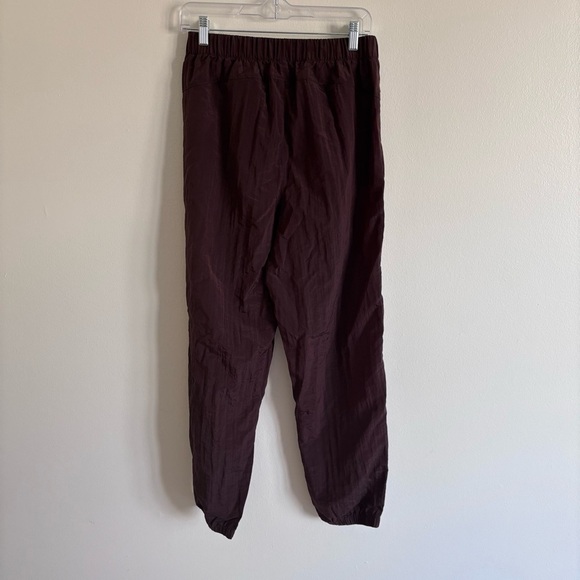 GapFit Lustre Windbreaker Jogger Pants High Rise Medium Brown Noir Quick Dry - Picture 4 of 4